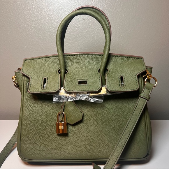 $FLAW$ Genuine Leather Shoulder Bag, size 25, with gold hardware. - Picture 8 of 10